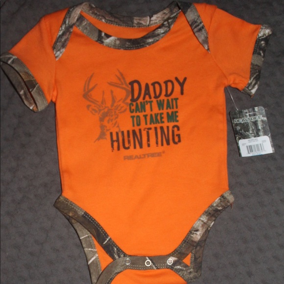 Camo 0-3 month onsie - Picture 1 of 1